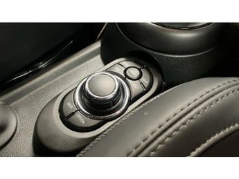 MINI Hatchback 1.5 Cooper Exclusive Premium 5dr Auto Petrol Hatchback