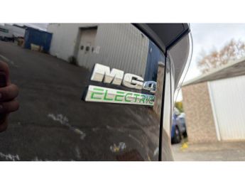 MG MG4 125kW SE EV 51kWh 5dr Auto Electric Hatchback