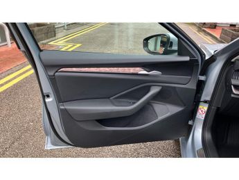 Skoda Superb 2.0 TDI 193 Laurin + Klement 4X4 5dr DSG Diesel Hatchback