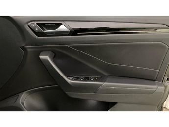 Volkswagen T-Roc 2.0 TDI 150 4MOTION R-Line 5dr DSG Diesel Hatchback