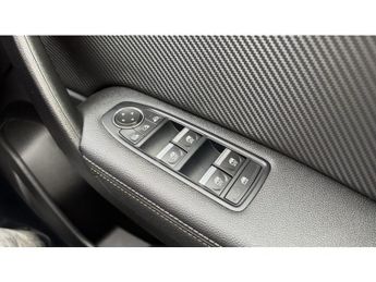 Renault Captur 1.6 E-Tech hybrid 145 Engineered BOSE Edn 5dr Auto Hybrid Hatchb