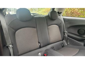 MINI Hatchback 1.5 Cooper Classic 3dr Auto Petrol Hatchback