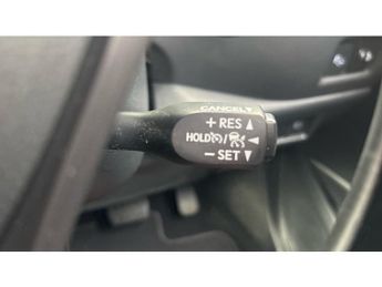 Toyota C-HR 2.0 Hybrid Design 5dr CVT Hybrid Hatchback