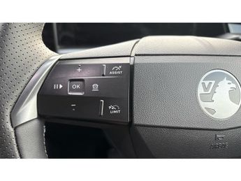 Vauxhall Grandland 1.2 Hybrid [136] Ultimate 5dr e-DCT6 [Pan Roof] Petrol Hatchback