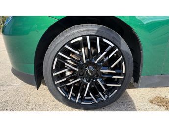 MINI Cooper 160kW SE Exclusive 54kWh 3dr Auto Electric Hatchback