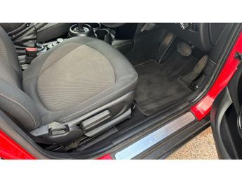 MINI Hatchback 1.5 Cooper Classic 5dr Auto Petrol Hatchback