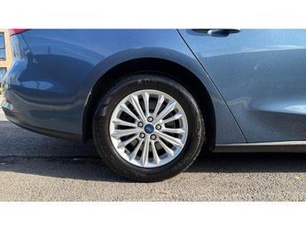 Ford Focus 1.0 EcoBoost 125 Titanium 5dr Auto Petrol Estate