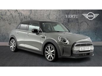 MINI Hatch 1.5 Cooper Classic 5dr Auto [Comfort/Nav Pack] Petrol Hatchback
