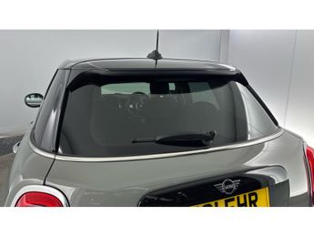 MINI Hatchback 1.5 Cooper Classic 5dr Auto [Comfort/Nav Pack] Petrol Hatchback