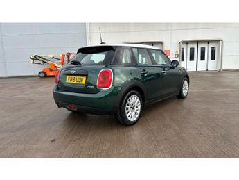 MINI Hatchback 1.5 Cooper 5dr Auto Petrol Hatchback