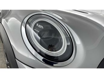 MINI Hatchback 1.5 Cooper Exclusive 5dr Auto Petrol Hatchback