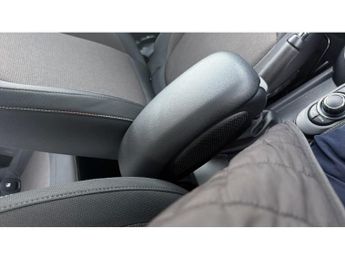 MINI Hatchback 1.5 Cooper Classic Premium 5dr Auto Petrol Hatchback