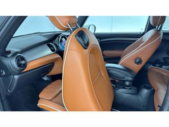 MINI Hatchback 1.5 Cooper Exclusive 3dr Auto Petrol Hatchback