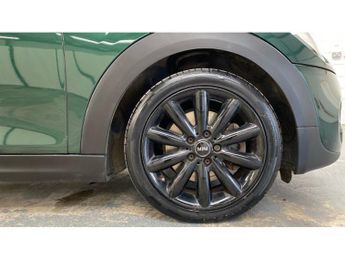 MINI Hatchback 2.0 Cooper S 5dr Auto [Chili/Media Pack XL] Petrol Hatchback