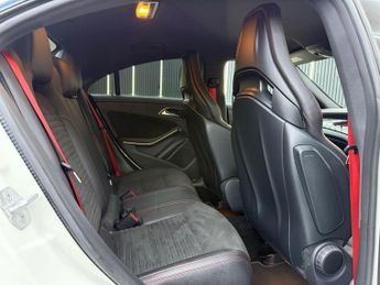 Mercedes-AMG CLA45 AMG 4Matic Auto
