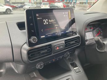 Vauxhall Combo E 2300 50kwh Sportive Panel Van 5dr Electric Auto L1 (7.4kw Charge