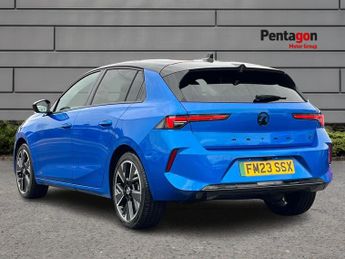 Vauxhall Astra Electric 54kwh Ultimate Hatchback 5dr Electric Auto (156 Ps)
