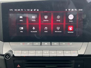 Vauxhall Astra Electric 54kwh Ultimate Hatchback 5dr Electric Auto (156 Ps)