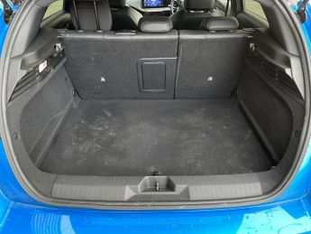 Vauxhall Astra Electric 54kwh Ultimate Hatchback 5dr Electric Auto (156 Ps)