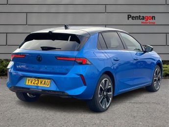 Vauxhall Astra Electric 54kwh Ultimate Hatchback 5dr Electric Auto (156 Ps)
