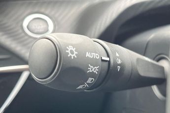 Peugeot E 208 50kwh E Style Hatchback 5dr Electric Auto (7.4kw Charger) (136 P