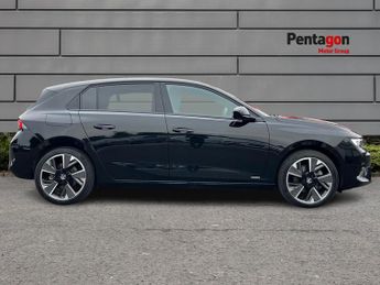 Vauxhall Astra Electric 54kwh Ultimate Hatchback 5dr Electric Auto (156 Ps)