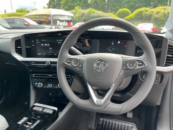 Vauxhall Mokka Electric 50kwh Design Suv 5dr Electric Auto (136 Ps)