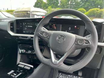 Vauxhall Mokka Electric 50kwh Design Suv 5dr Electric Auto (136 Ps)