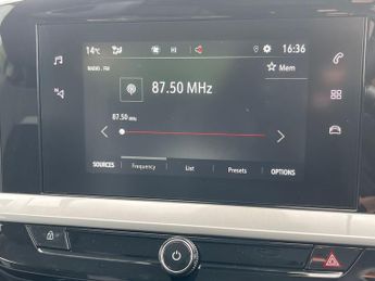 Vauxhall Mokka Electric 50kwh Design Suv 5dr Electric Auto (136 Ps)