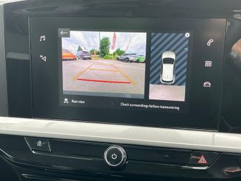 Vauxhall Mokka Electric 50kwh Design Suv 5dr Electric Auto (136 Ps)