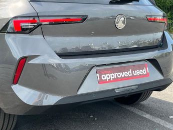 Vauxhall Astra Electric 54kwh Design Hatchback 5dr Electric Auto (156 Ps)