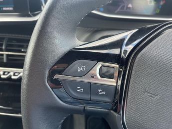Peugeot E 2008 50kwh Allure Premium  Plus Suv 5dr Electric Auto (7kw Charger) (