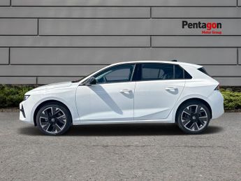 Vauxhall Astra Electric 54kwh Design Hatchback 5dr Electric Auto (156 Ps)
