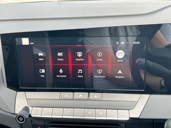 Vauxhall Astra Electric 54kwh Design Hatchback 5dr Electric Auto (156 Ps)