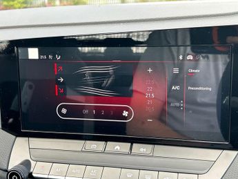 Vauxhall Astra Electric 54kwh Design Hatchback 5dr Electric Auto (156 Ps)