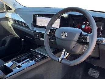 Vauxhall Astra Electric 54kwh Design Hatchback 5dr Electric Auto (156 Ps)