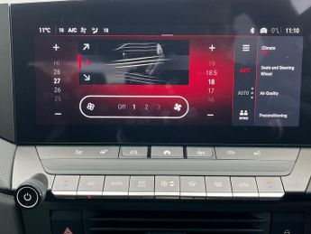 Vauxhall Astra Electric 54kwh Ultimate Sports Tourer 5dr Electric Auto (156 Ps)