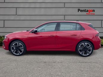 Vauxhall Astra Electric 54kwh Design Hatchback 5dr Electric Auto (156 Ps)