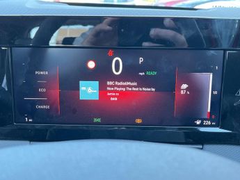Vauxhall Astra Electric 54kwh Design Hatchback 5dr Electric Auto (156 Ps)