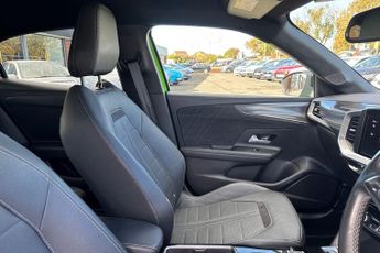 Vauxhall Mokka Electric 50kwh Launch Edition Suv 5dr Electric Auto (136 Ps)