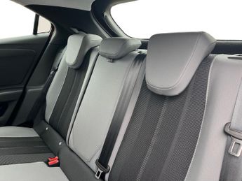 Vauxhall Mokka Electric 50kwh Design Suv 5dr Electric Auto (136 Ps)