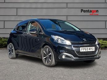 Peugeot 208 1.2 Puretech Tech Edition Hatchback 5dr Petrol Manual Euro 6 (s/