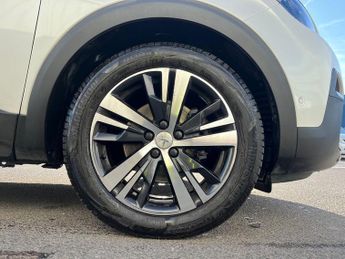 Peugeot 3008 SUV 1.6 Puretech Allure Suv 5dr Petrol Eat Euro 6 (s/s) (180 Ps)