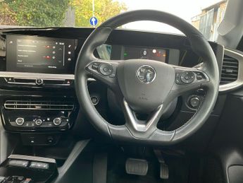 Vauxhall Mokka Electric 50kwh Se Premium Suv 5dr Electric Auto (136 Ps)