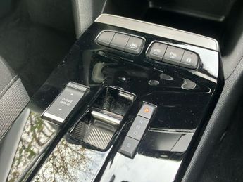 Vauxhall Mokka Electric 50kwh Se Premium Suv 5dr Electric Auto (136 Ps)