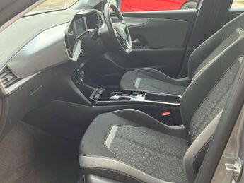 Vauxhall Mokka Electric 50kwh Se Premium Suv 5dr Electric Auto (136 Ps)