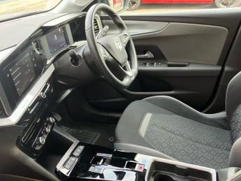 Vauxhall Mokka Electric 50kwh Se Premium Suv 5dr Electric Auto (136 Ps)