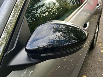 Vauxhall Mokka Electric 50kwh Se Premium Suv 5dr Electric Auto (136 Ps)