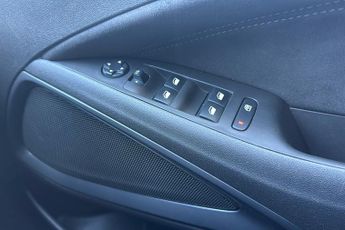 Vauxhall Crossland 1.2 Turbo Ultimate Nav Suv 5dr Petrol Auto Euro 6 (s/s) (130 Ps)