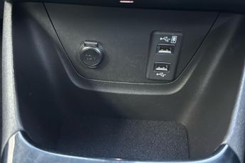 Vauxhall Crossland 1.2 Turbo Ultimate Nav Suv 5dr Petrol Auto Euro 6 (s/s) (130 Ps)